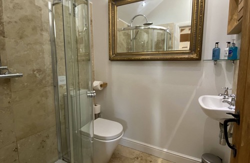 Foolow Cottage | Brosterfield Suite - sleeps 2 guests in 1 bedroom