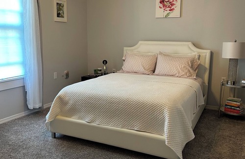 Palmetto Bed & Breakfast | Brown Bunny BnB— Peaceful Retreat in Palmetto FL Outdoors WiFi AC