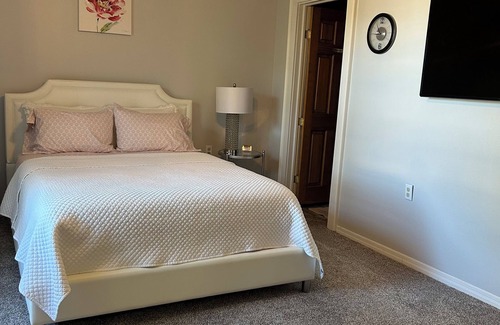 Palmetto Bed & Breakfast | Brown Bunny BnB— Peaceful Retreat in Palmetto FL Outdoors WiFi AC