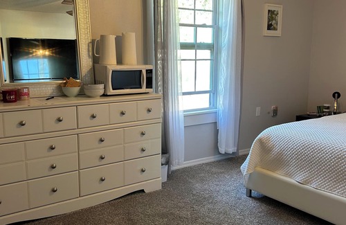 Palmetto Bed & Breakfast | Brown Bunny BnB— Peaceful Retreat in Palmetto FL Outdoors WiFi AC