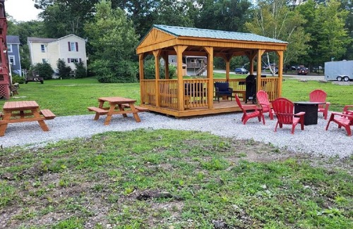 Ohiopyle Hotel | Bruner | 1BR,1BA, Cabinesque Hotel in Ohiopyle