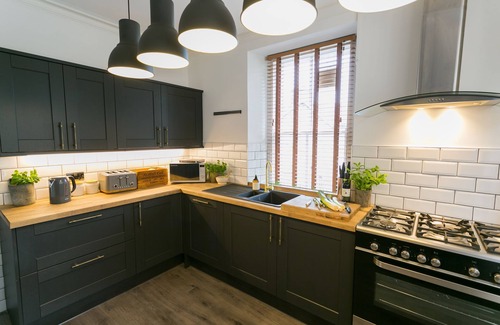 Gwynedd- Snowdonia Cottage | Bryn Afon - a snowdonia house that sleeps 12 guests in 6 bedrooms