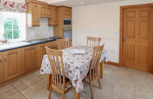 Garn Fadryn Cottage | BRYN EIDDON, family friendly, luxury holiday cottage in Aberdaron