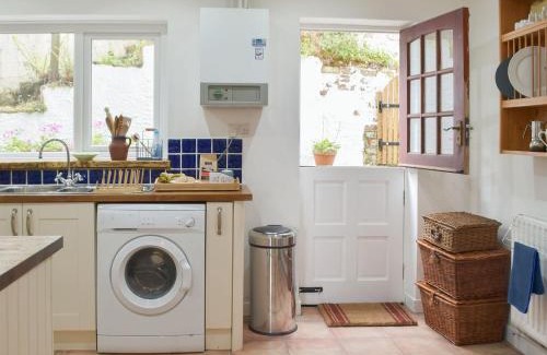Llanrhidian Higher House | Bryn Heulog