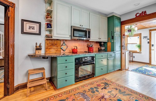 Bryn Mawr House | Bryn Mawr Timeless Oasis