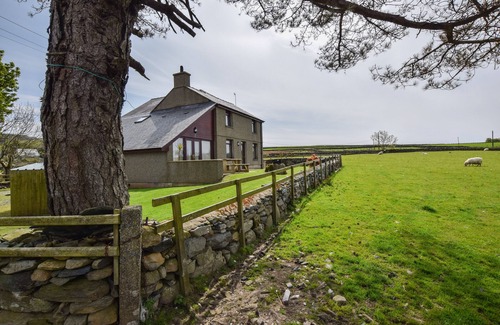 Garndolbenmaen House | Bryn Ystrad Llyn - Four Bedroom House, Sleeps 8