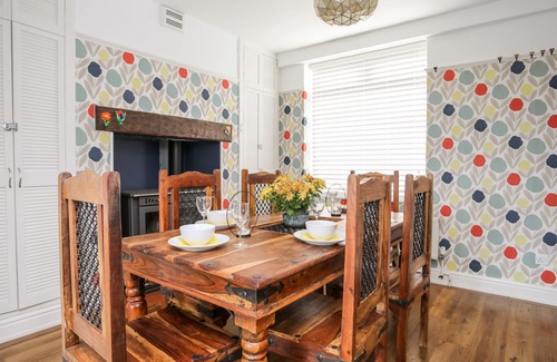 Trearddur Bay Cottage | BRYNGWYN - TREARDDUR BAY, pet friendly, with hot tub in Trearddur Bay