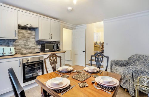 Felinfach Cottage | Brynog Mansion Apartment