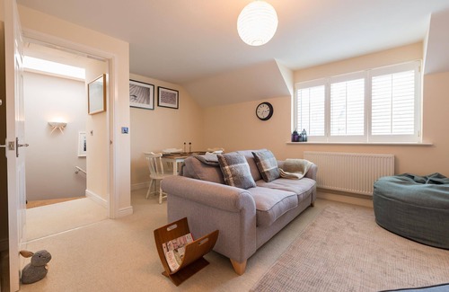 Rhosneigr Cottage | Bryns Eglwys: Pet-friendly two bed holiday apartment in Rhosneigr