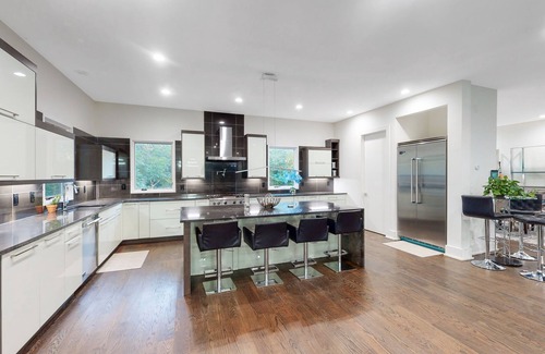 North Druid Hills House | Buckhead 3-Story Modern Home