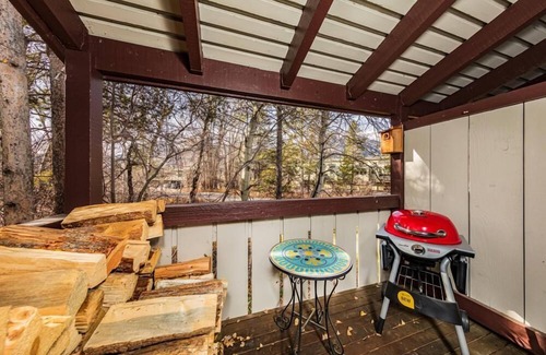 Moose Wilson Road Condo | Buckwheat 1823: 2Br+Loft- The Aspens- Renovated Western Design