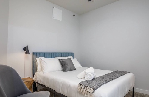 Soulard Apartment | Bud Brewery + Eats | Pool & Gym | Zencity