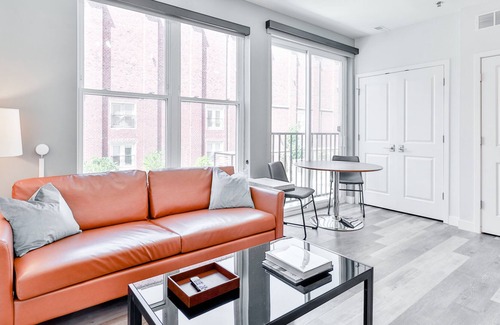Soulard Apartment | Bud Brewery + Eats | Pool & Gym | Zencity