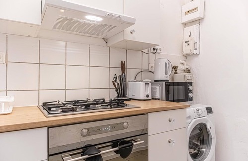 Rudolfsheim-Funfhaus Apartment | Budget-Friendly 2BR Apt. with Great Location