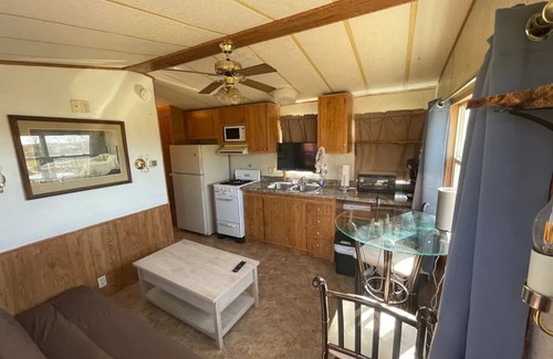 Pine Grove House | Budget Friendly Farmhand Staynn