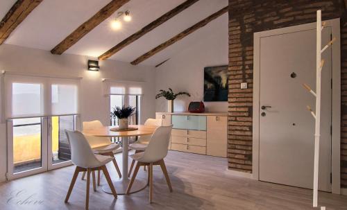 Old Town Apartment | BUENAVISTA AMBELES