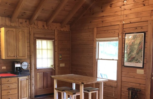 Lexington House | Buffalo Creek Log Cabin