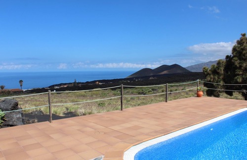 Los Llanos de Aridane House | BugaIow integrated into nature/Las Norias - La Palma