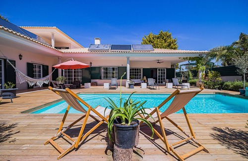 Fornos Villa | Buganvilias do Meco Guest House