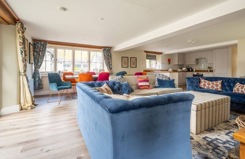 Graythwaite Cottage | Bull Pen - sleeps 10 guests in 5 bedrooms