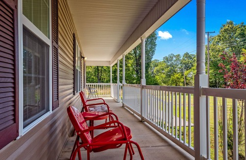 Bull Shoals House | Bull Shoals Lake boat dock-1 Mile