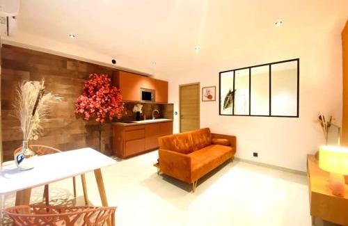 Faubourg Apartment | Bulle ocre, renové & climatisé dans le centre