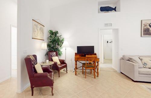 Naples Apartment | Bundled Cypress Golf Retreat, Unit 203