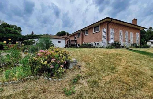Trenton House | Bungalow Bliss : Your perfect Getaway