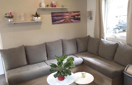 Saint-Brevin-les-Pins House | Bungalow convivial à Saint-Brevin-les-Pins avec piscine - 32 m²