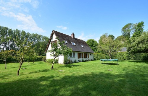 Saint-Pierre-le-Vieux House | Bungalow in France near Castle & Hiking Trails