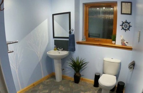 Aviemore House | Bungalow in aviemore with hot tub. 4.9🌟 rating with over 250 reviews