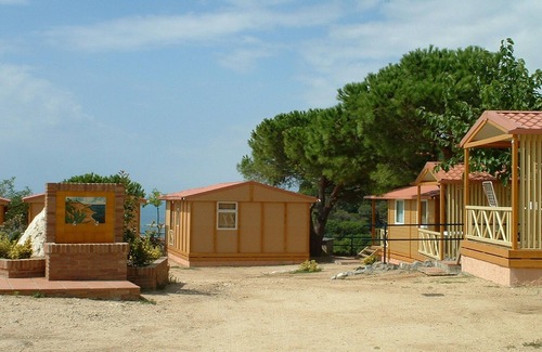 Calella House | Bungalow in Calella near Sea & Mountains