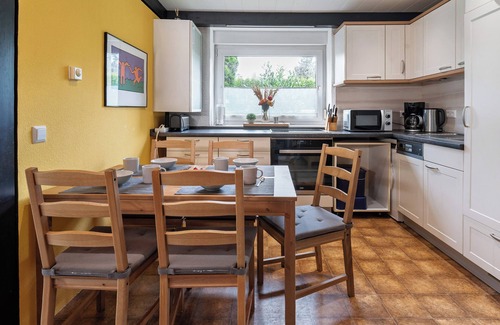 Schellbronn House | Bungalow 'Nordschwarzwald' with Private Terrace, Private Garden and Wi-Fi