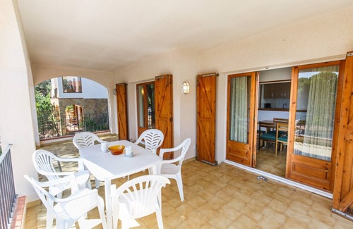 Pals Ski Chalet | Bungalow with pool access - 300 m Pals beach (CV 3H 624)