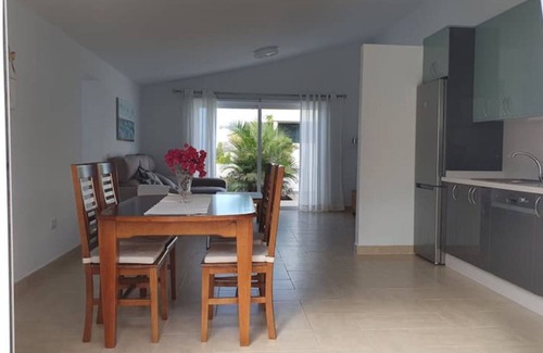 Tacoronte House | Bungalow with private saltwater pool and garden