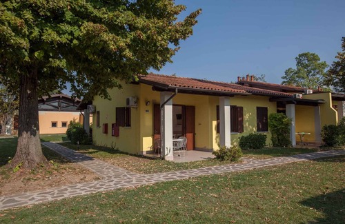 Colombare House | Bungalow with terrace and air conditioning