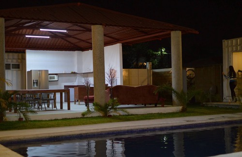 Temixco House | Bunker Rooms 12 habitaciones- 12 Rooms at Cuernavaca & Temixco, Morelos, Mexico