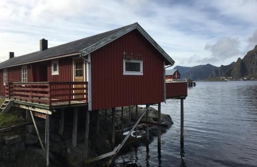 Sørvagen House | Buodden Rorbuer - Fisherman Cabins Sørvågen