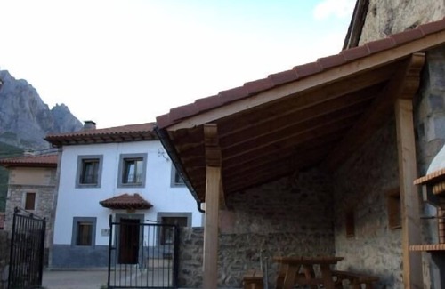 Posada de Valdeon Cottage | Burón House for 10 people