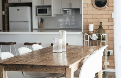 Yamba Apartment | Burleigh on Main - Oceanstays - Pet Friendly