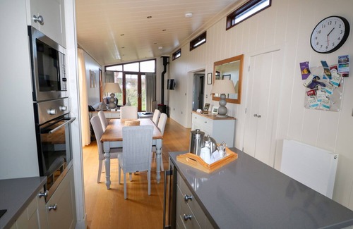 Barnsdale Cottage | BURLEY, pet friendly, with open fire in Exton, Rutland