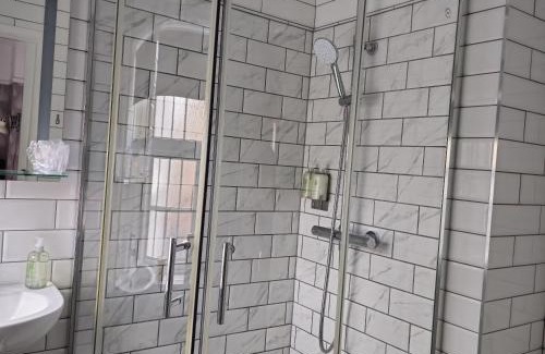 Sheringham Hotel | Burlington Berties