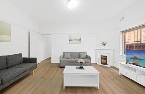 Burwood Apartment | Burwood New 2 Bedroom 2 Bath Apt Free Parking