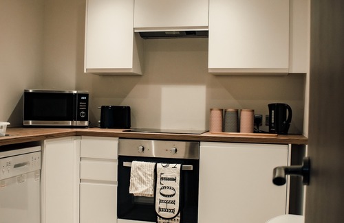 Bradford Apartment | Bv Comfy Basement Apartment At Conditioning House