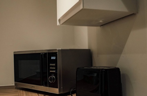 Bradford Apartment | Bv Comfy Basement Apartment At Conditioning House
