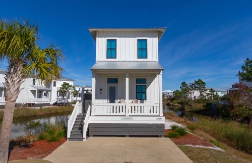 Orange Beach Cottage | BVR 56 - The Peninsula by Liquid Life
