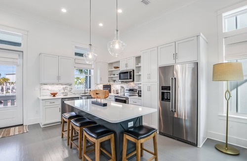 Orange Beach Cottage | BVR 68 - Out of the Woods by Liquid Life