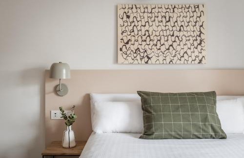 Eixample Hotel | BYPILLOW Erba