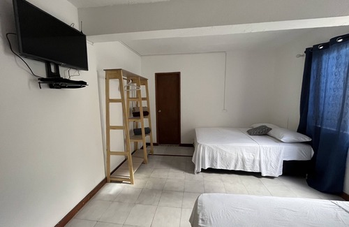 San Andres House | cómoda habitación en casa con ambiente caribeño, cerca al mar