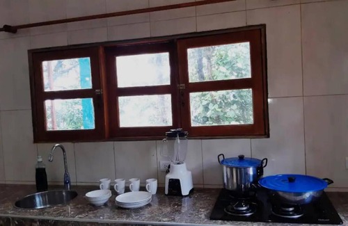 Yumbo Cottage | Cómoda Ecocasa en Dapa cerca Cali Relajate en Pareja. Restaurantes, senderismo,